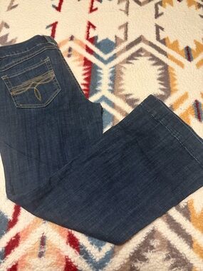 Women's Dark Indigo Boot Cut Jeans with Contrast Pocket Stitching